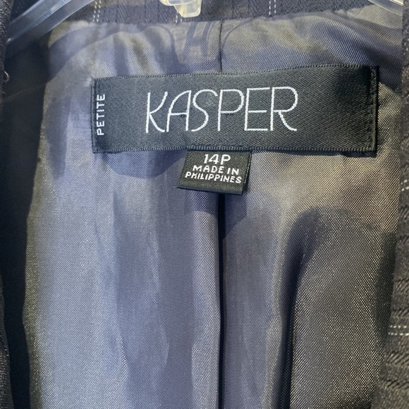 EUC Kasper Smoke Grey 2 Pc Pinstripe Pantsuit, 14P - Picture 5 of 14